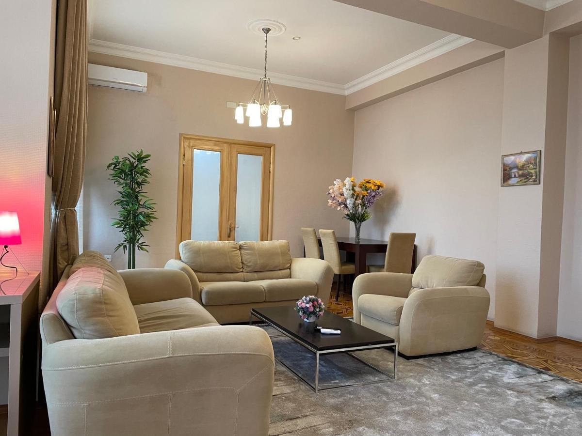 Maiden Boulevard View Baku Luaran gambar