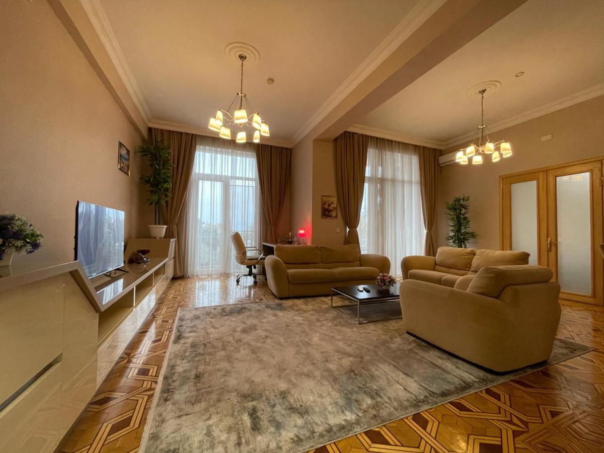 Maiden Boulevard View Baku Luaran gambar