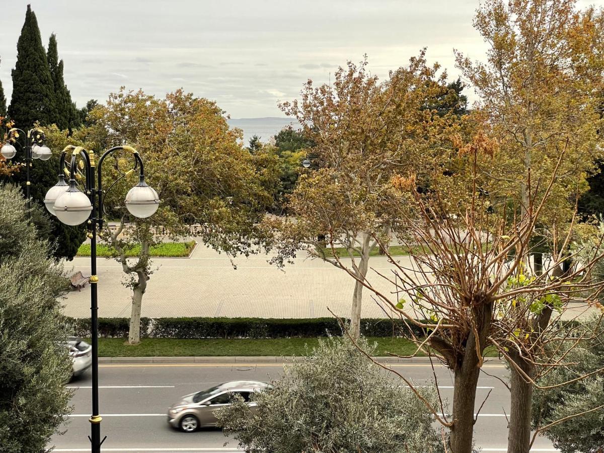 Maiden Boulevard View Baku Luaran gambar